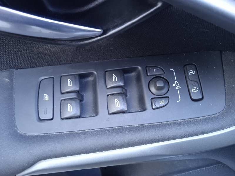 volvo v40 del año 2016