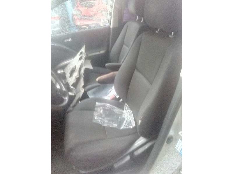 toyota corolla verso (r1) del año 2004