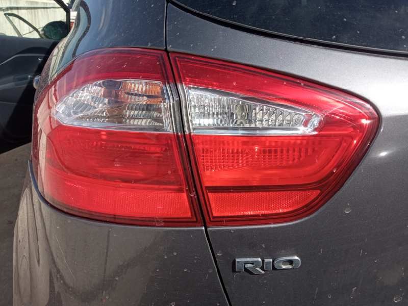 kia rio del año 2016