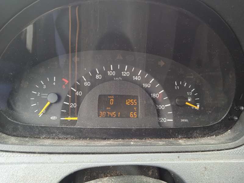 mercedes-benz vito caja cerrada 6.03  del año 2005