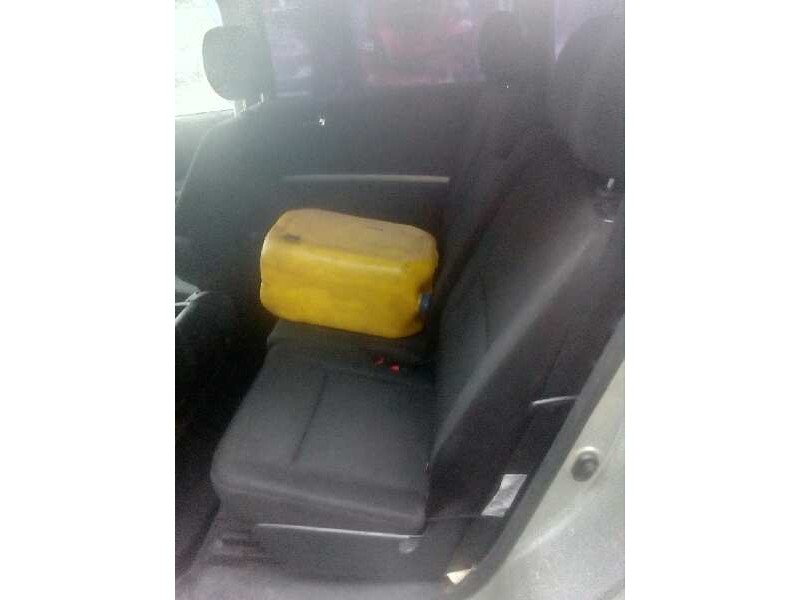 toyota corolla verso (r1) del año 2004