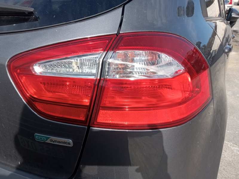 kia rio del año 2016