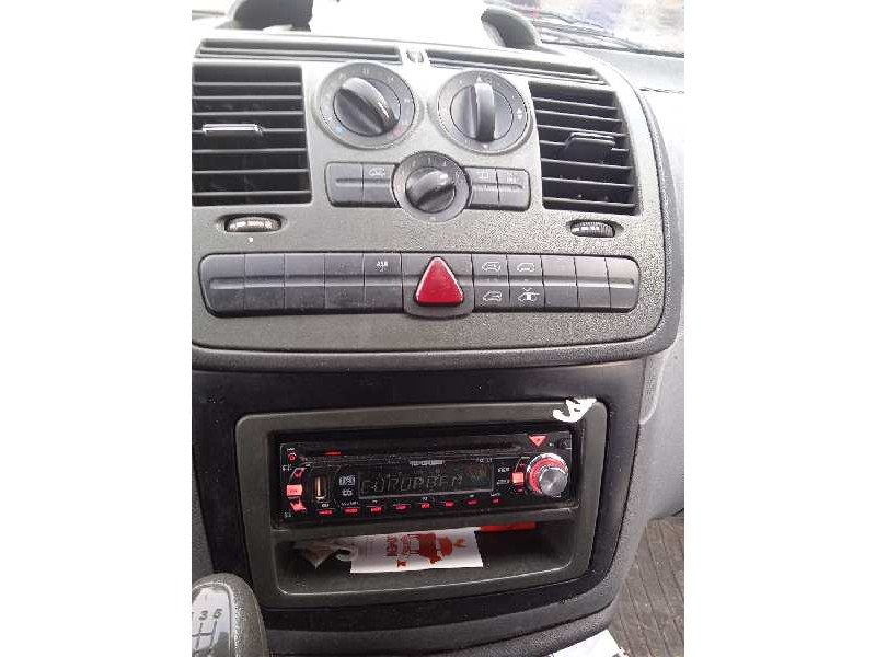 mercedes-benz vito caja cerrada 6.03  del año 2005