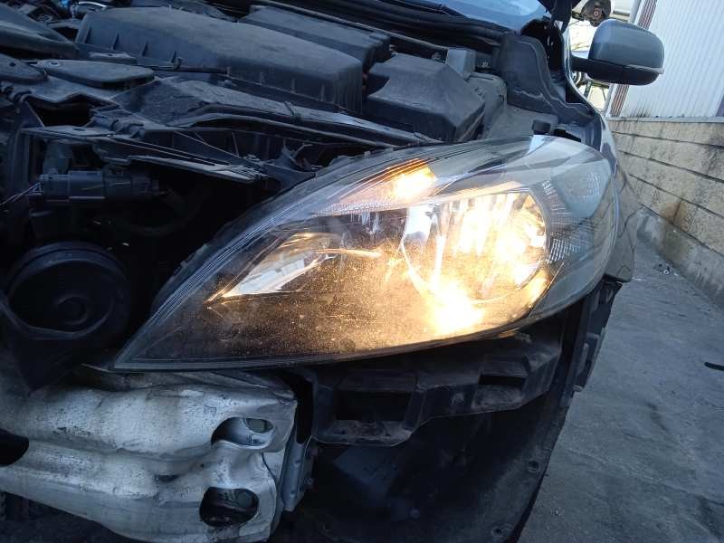 volvo v40 del año 2016