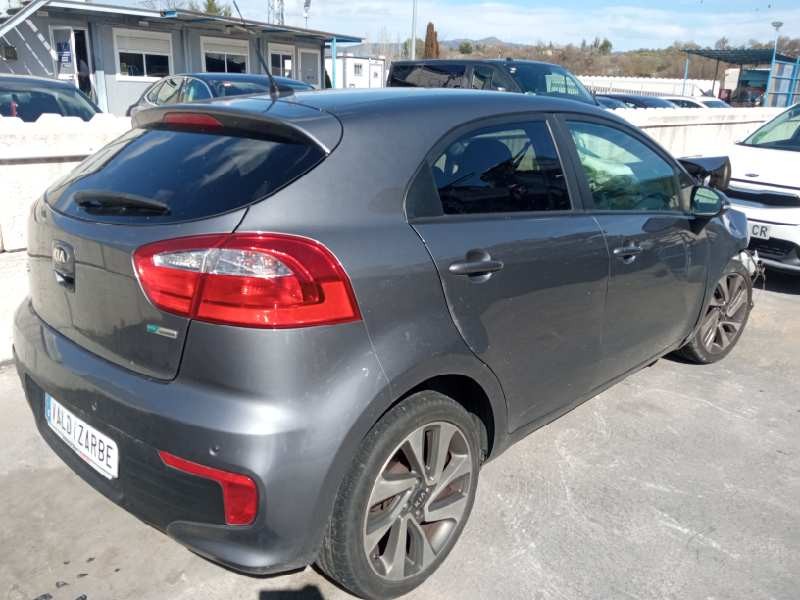 kia rio del año 2016