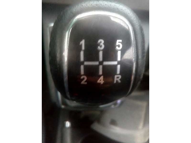 toyota corolla verso (r1) del año 2004