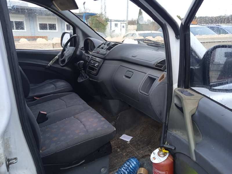 mercedes-benz vito caja cerrada 6.03  del año 2005