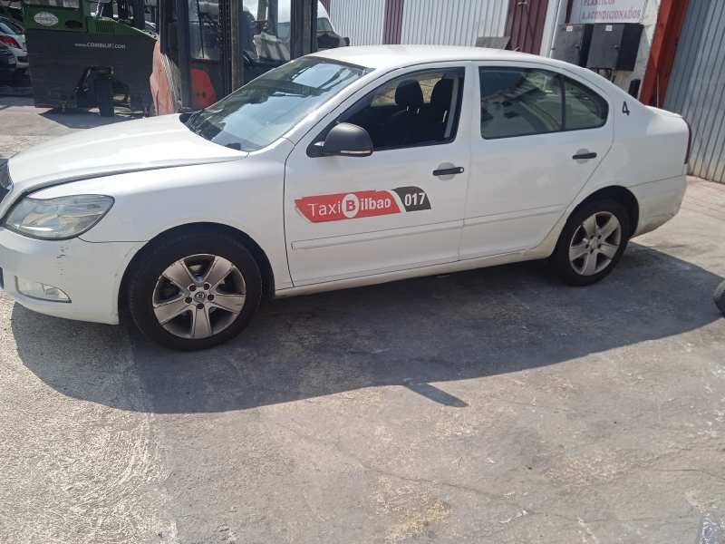 skoda octavia berlina (1z3) del año 2009