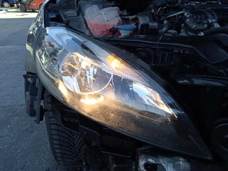 volvo v40 del año 2016