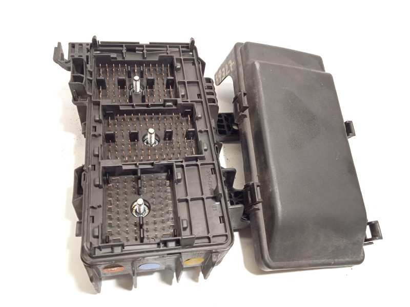 Recambio de caja reles / fusibles para hyundai sonata (nf) 2.0 crdi cat referencia OEM IAM 919503K540  