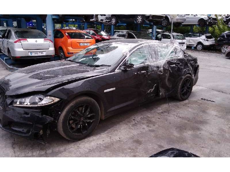 jaguar xf del año 2012