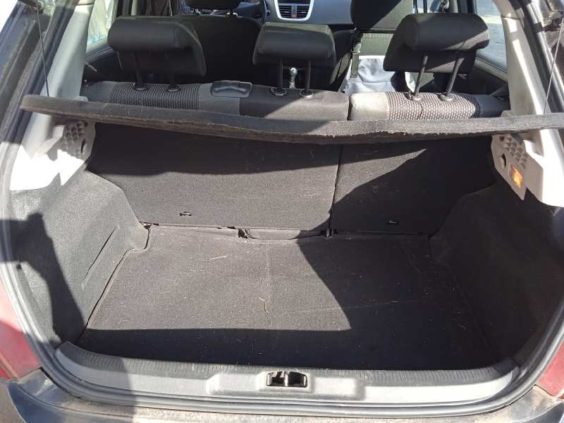 peugeot 207 del año 2010