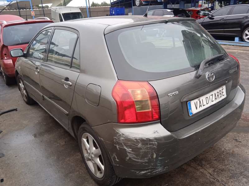 toyota corolla (e12) del año 2002