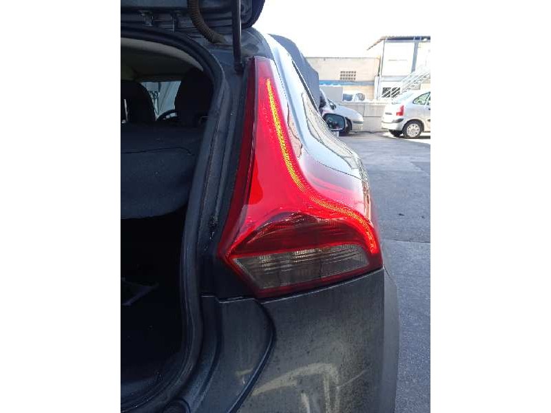 volvo v40 del año 2016