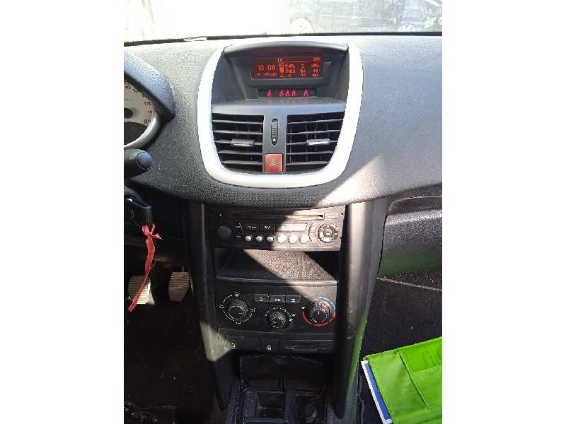 peugeot 207 del año 2010