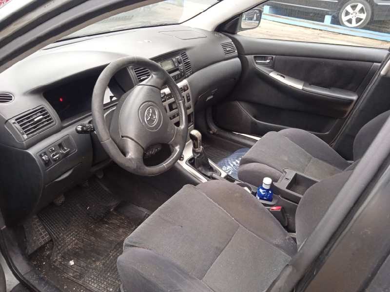 toyota corolla (e12) del año 2002