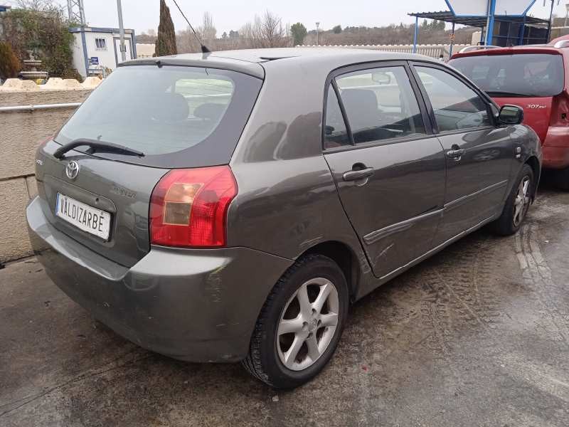 toyota corolla (e12) del año 2002
