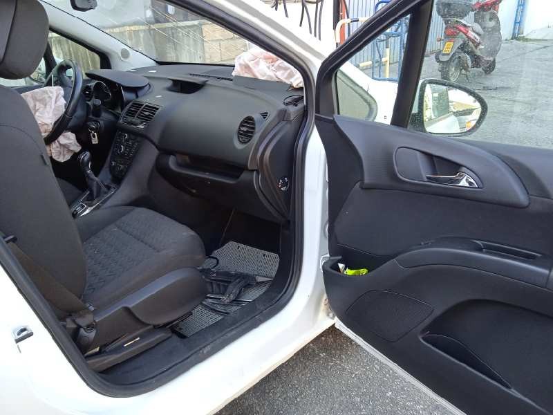 opel meriva b del año 2013