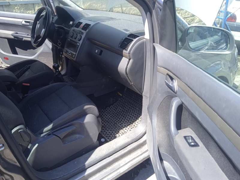 volkswagen touran (1t2) del año 2008