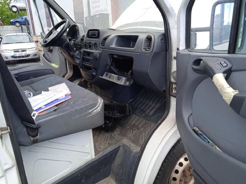 mercedes-benz sprinter 02.00  caja cerrada, techo elevado del año 2005