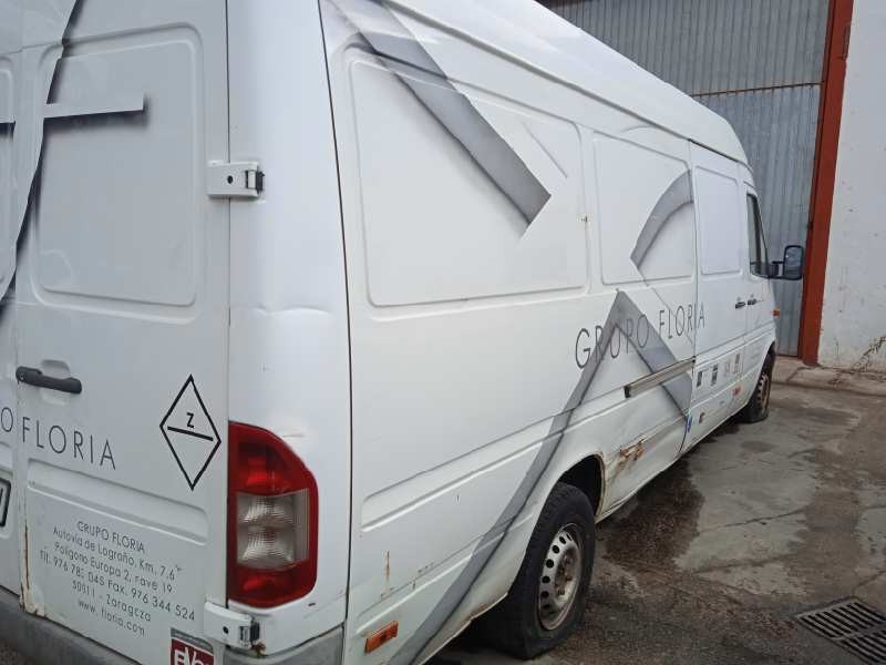 mercedes-benz sprinter 02.00  caja cerrada, techo elevado del año 2005