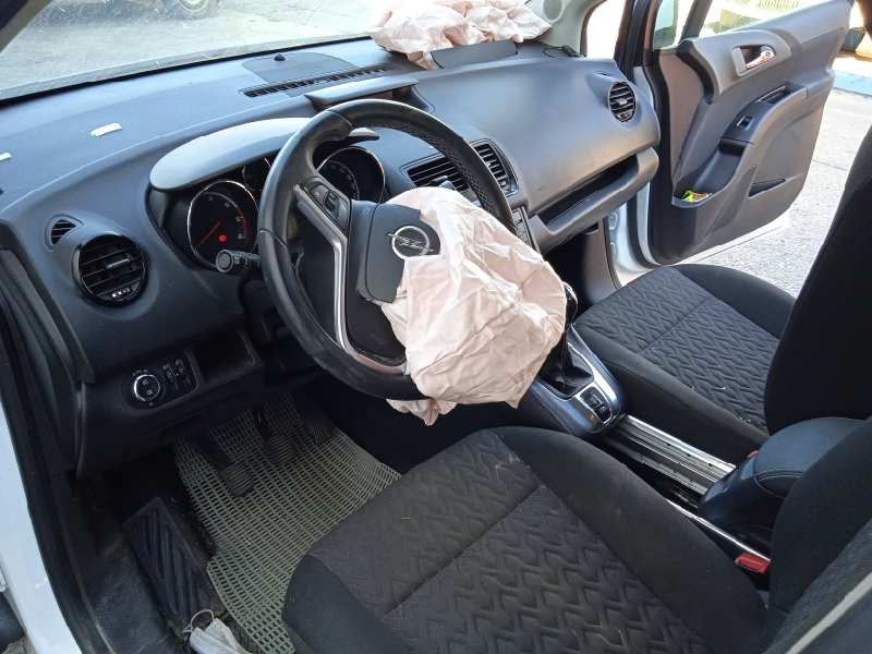 opel meriva b del año 2013