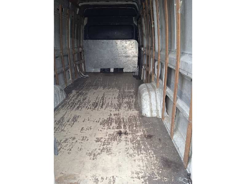 mercedes-benz sprinter 02.00  caja cerrada, techo elevado del año 2005