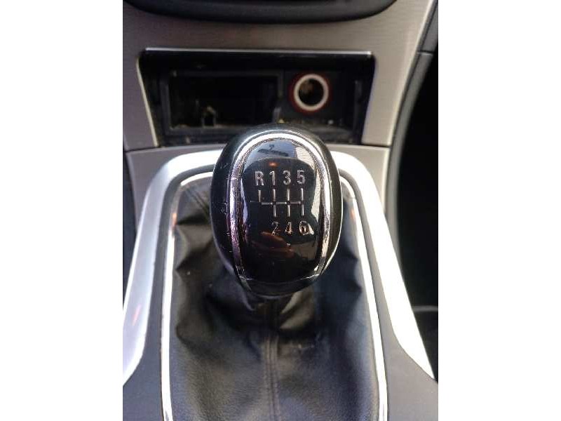 opel insignia berlina del año 2010