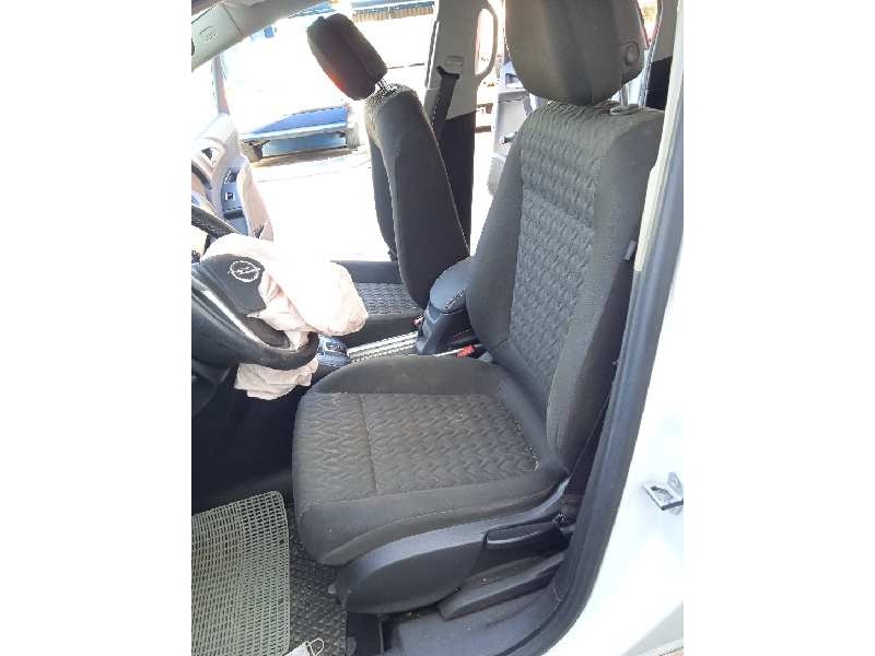 opel meriva b del año 2013