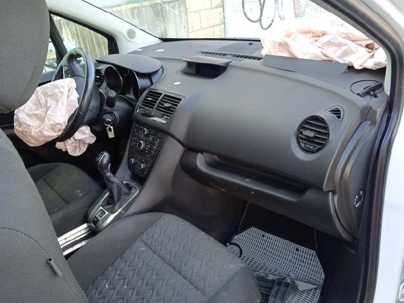 opel meriva b del año 2013