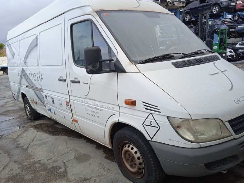mercedes-benz sprinter 02.00  caja cerrada, techo elevado del año 2005