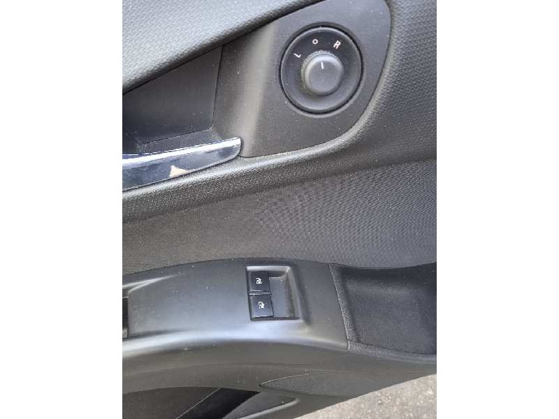 opel meriva b del año 2013