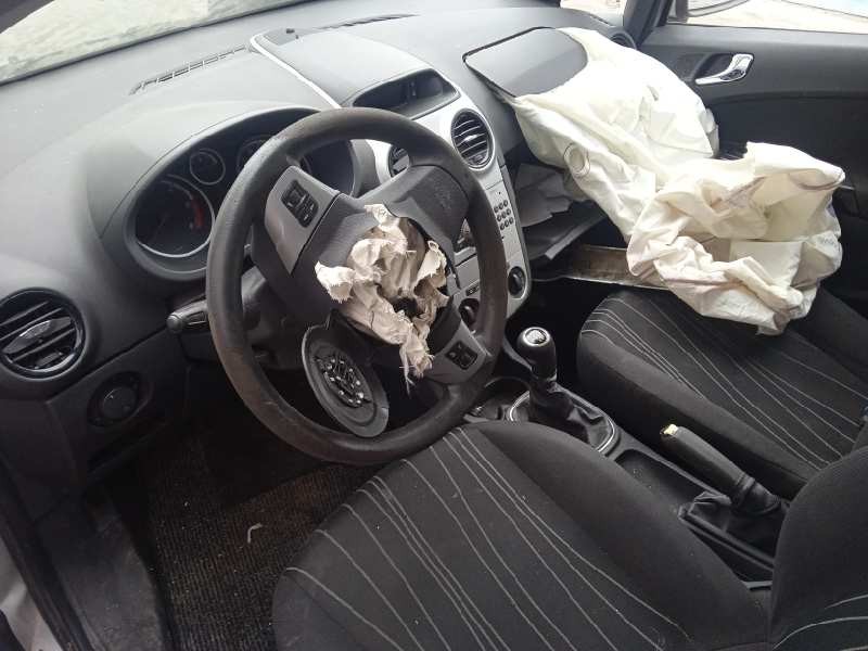 opel corsa d del año 2009