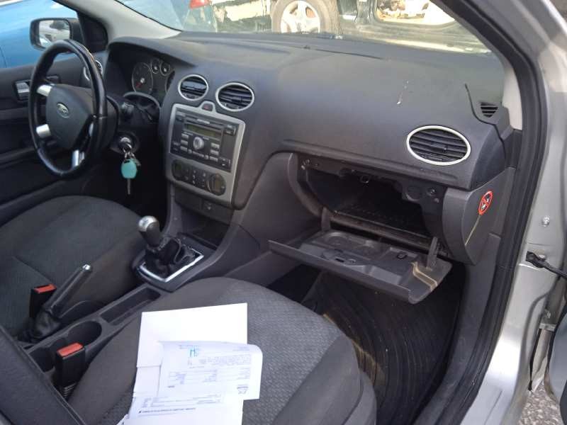 ford focus berlina (cap) del año 2006