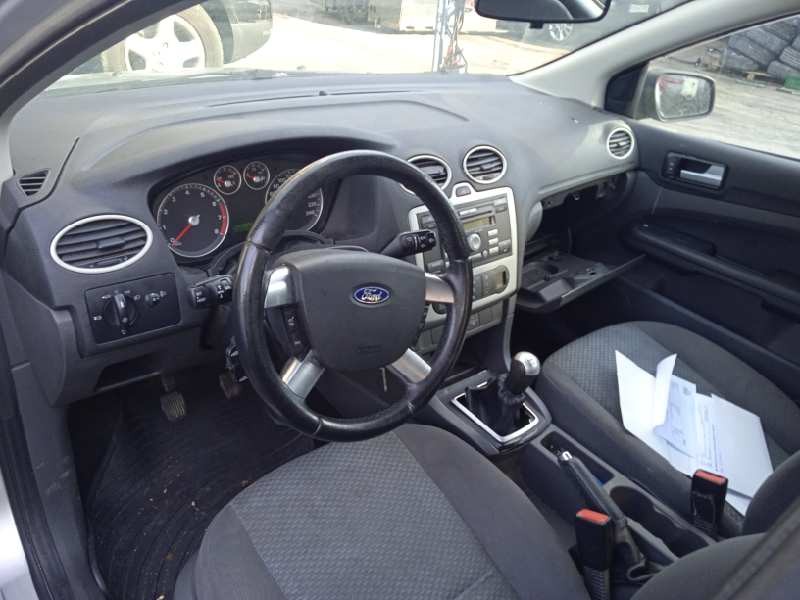 ford focus berlina (cap) del año 2006