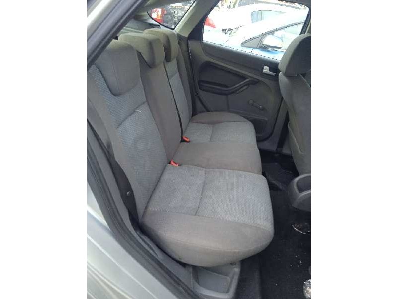 ford focus berlina (cap) del año 2006