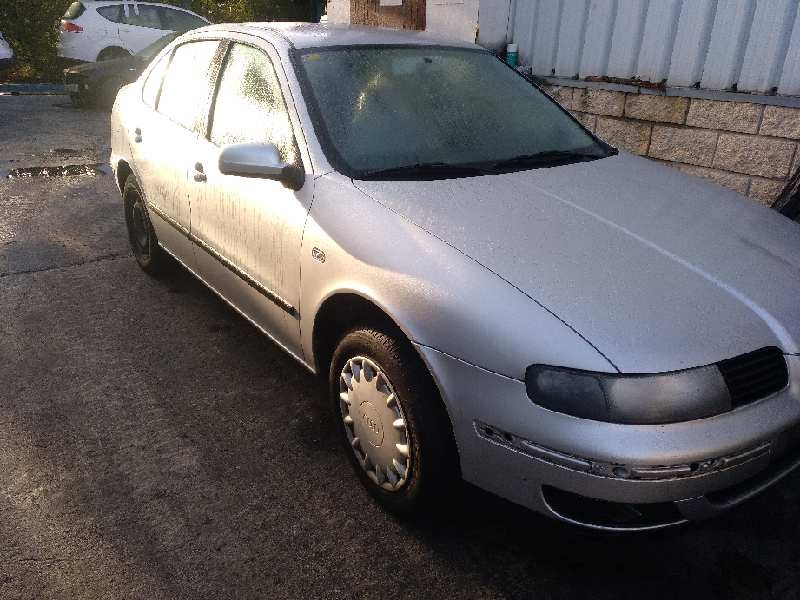 seat toledo (1m2) del año 2000