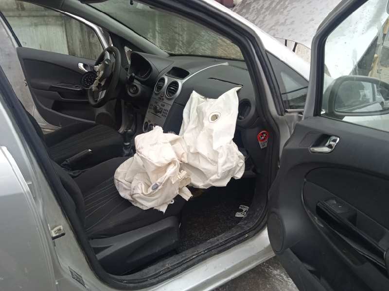 opel corsa d del año 2009