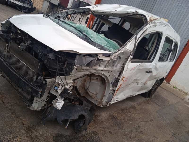 renault kangoo del año 2010