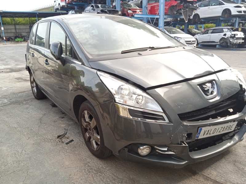 peugeot 5008 del año 2011