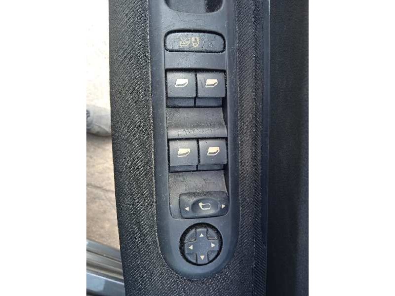 peugeot 5008 del año 2011