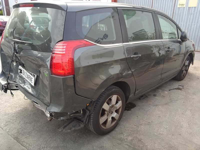 peugeot 5008 del año 2011