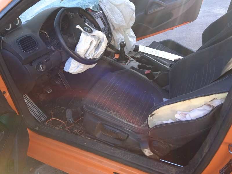 volkswagen scirocco (137) del año 2008