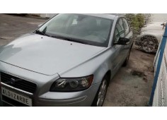 volvo s40 berlina del año 2006
