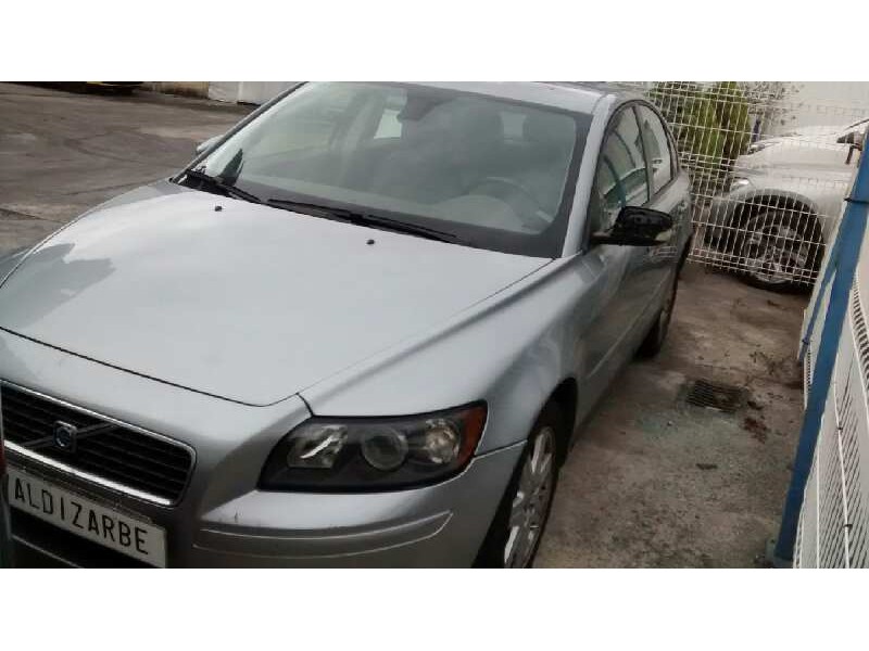 volvo s40 berlina del año 2006