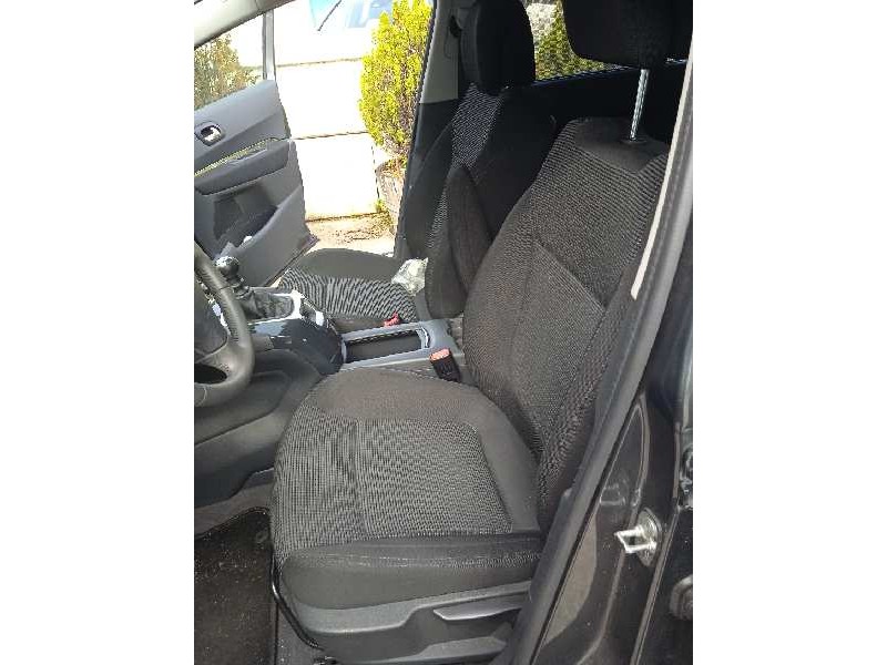 peugeot 5008 del año 2011