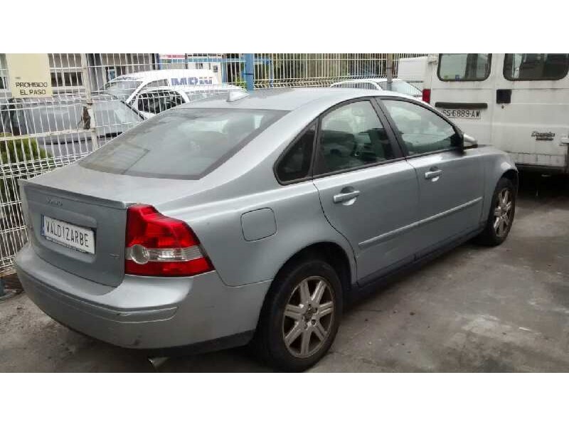 volvo s40 berlina del año 2006
