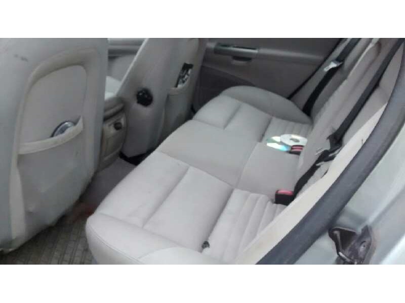 volvo s40 berlina del año 2006