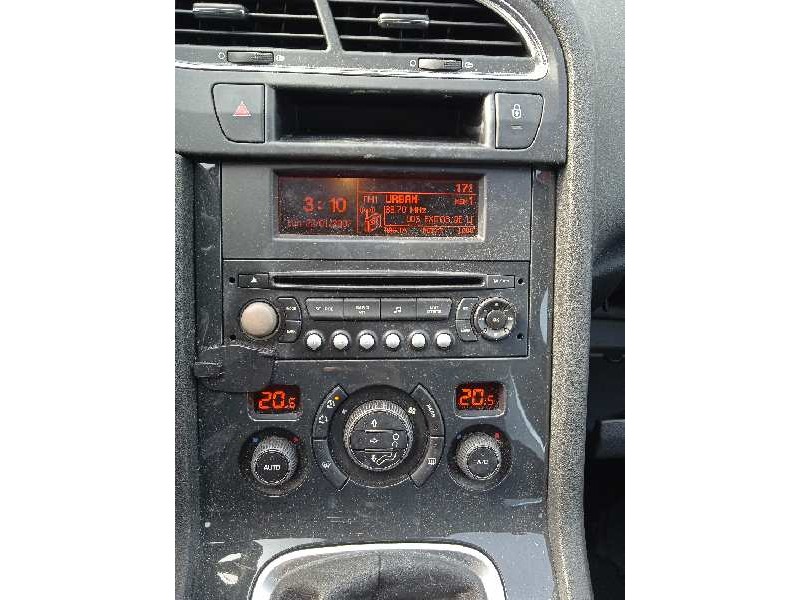 peugeot 5008 del año 2011