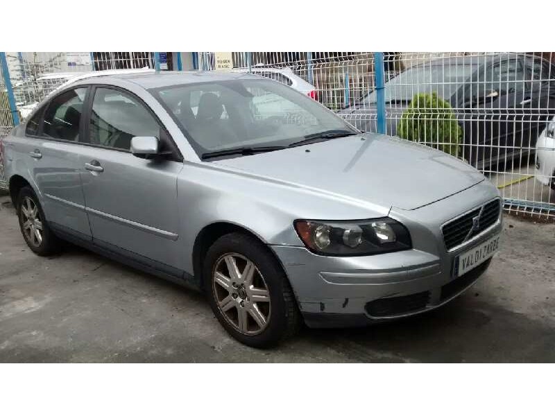 volvo s40 berlina del año 2006